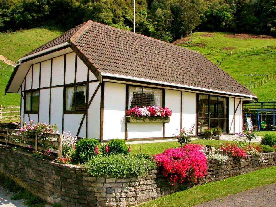 Westminster Holiday Home Rotorua Ngoại thất bức ảnh