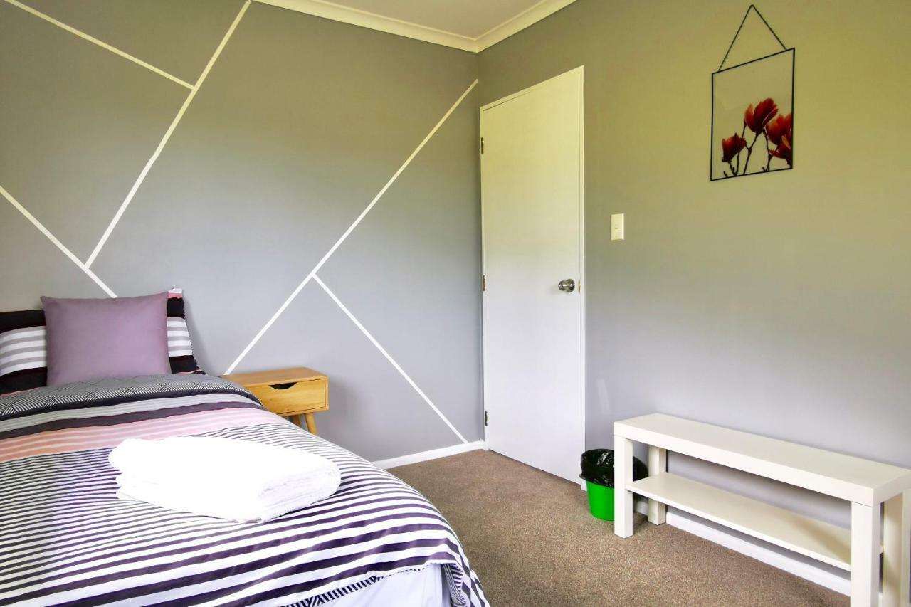 Westminster Holiday Home Rotorua Phòng bức ảnh